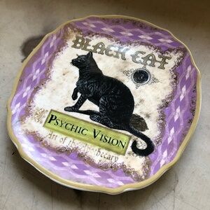 Halloween Psychic Visions Dish!